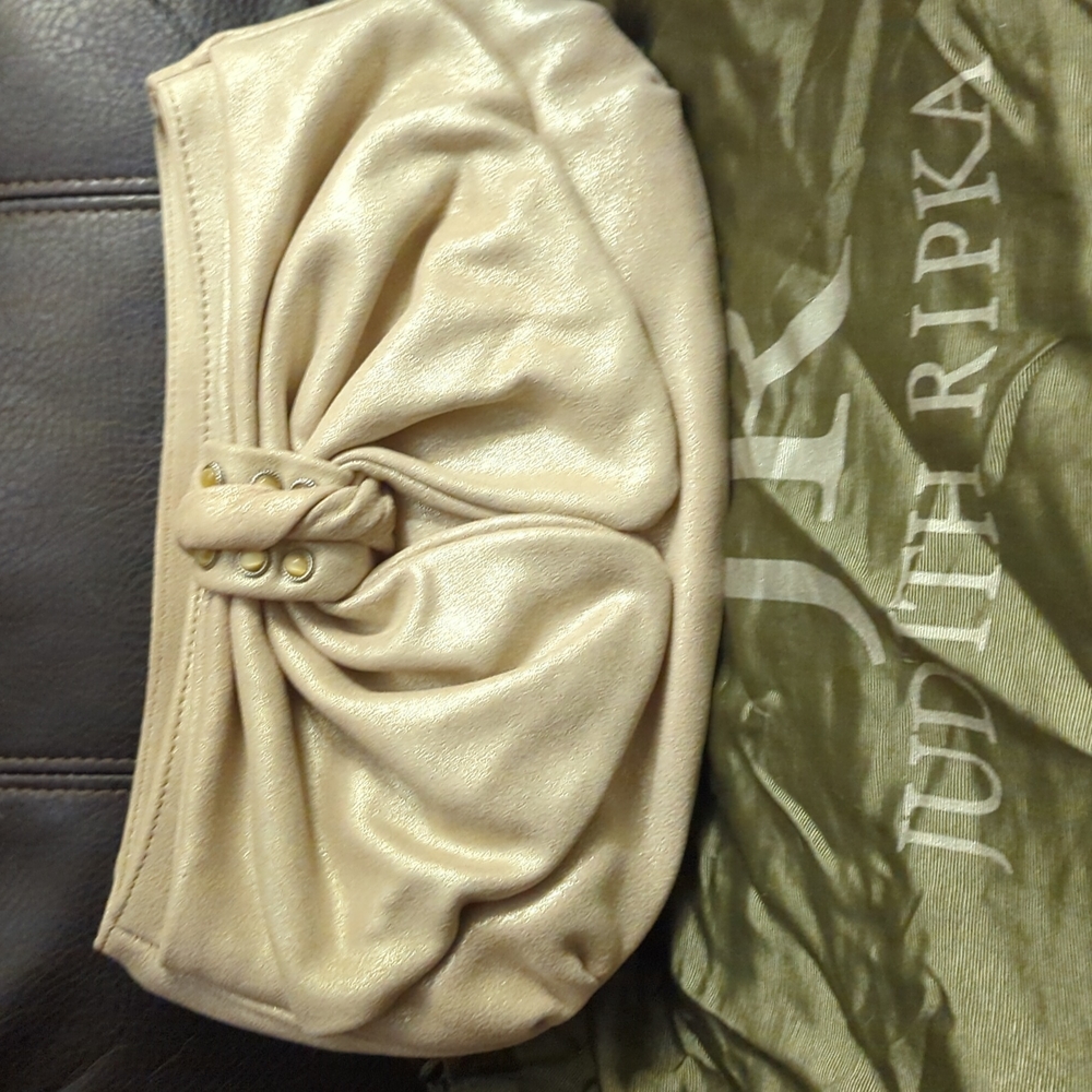 NWOT Judith Ripka Leather Bow Clutch